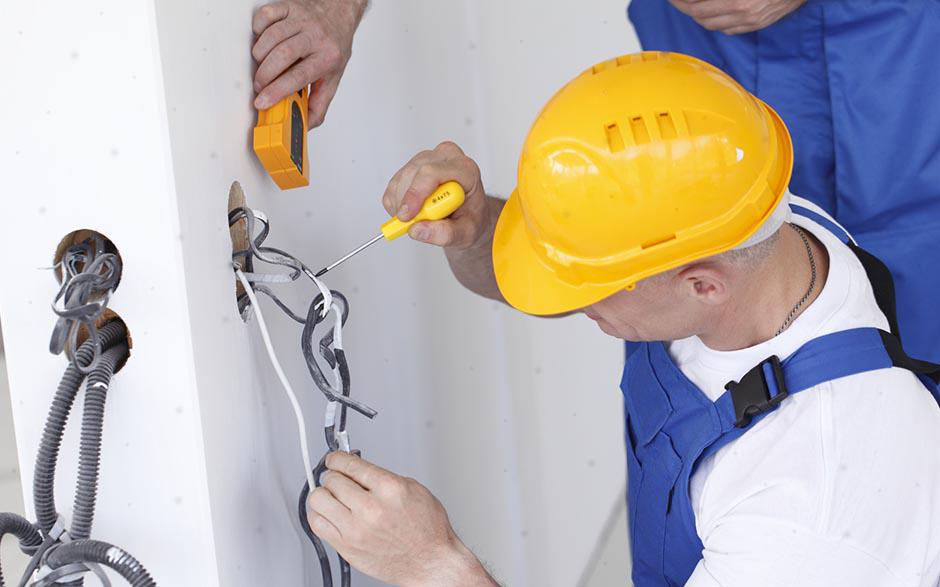 recherche électricien bâtiment Saint-Cyr-l'École